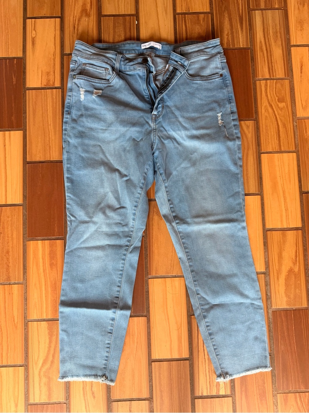 Nine West Light Blue Distressed Ankle Skinny Jeans